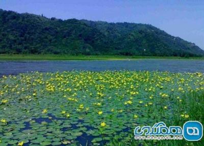دریاچه کومله یکی از جاذبه های طبیعی استان گیلان است