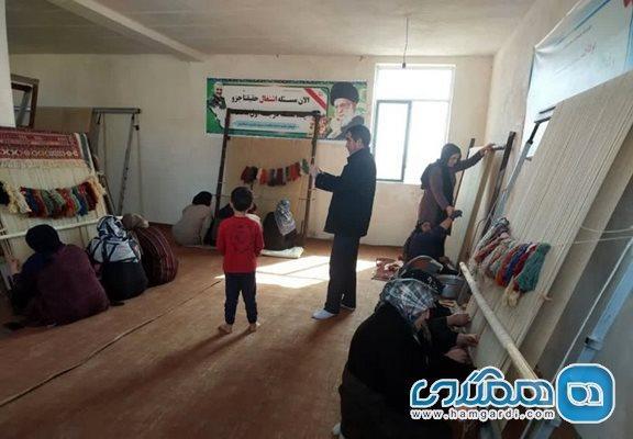 توسعه آموزش صنایع دستی در منطقه ها محروم استان اردبیل
